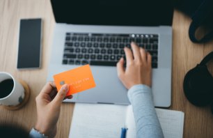 hoe-vernietig-je-een-oude-creditcard.jpg
